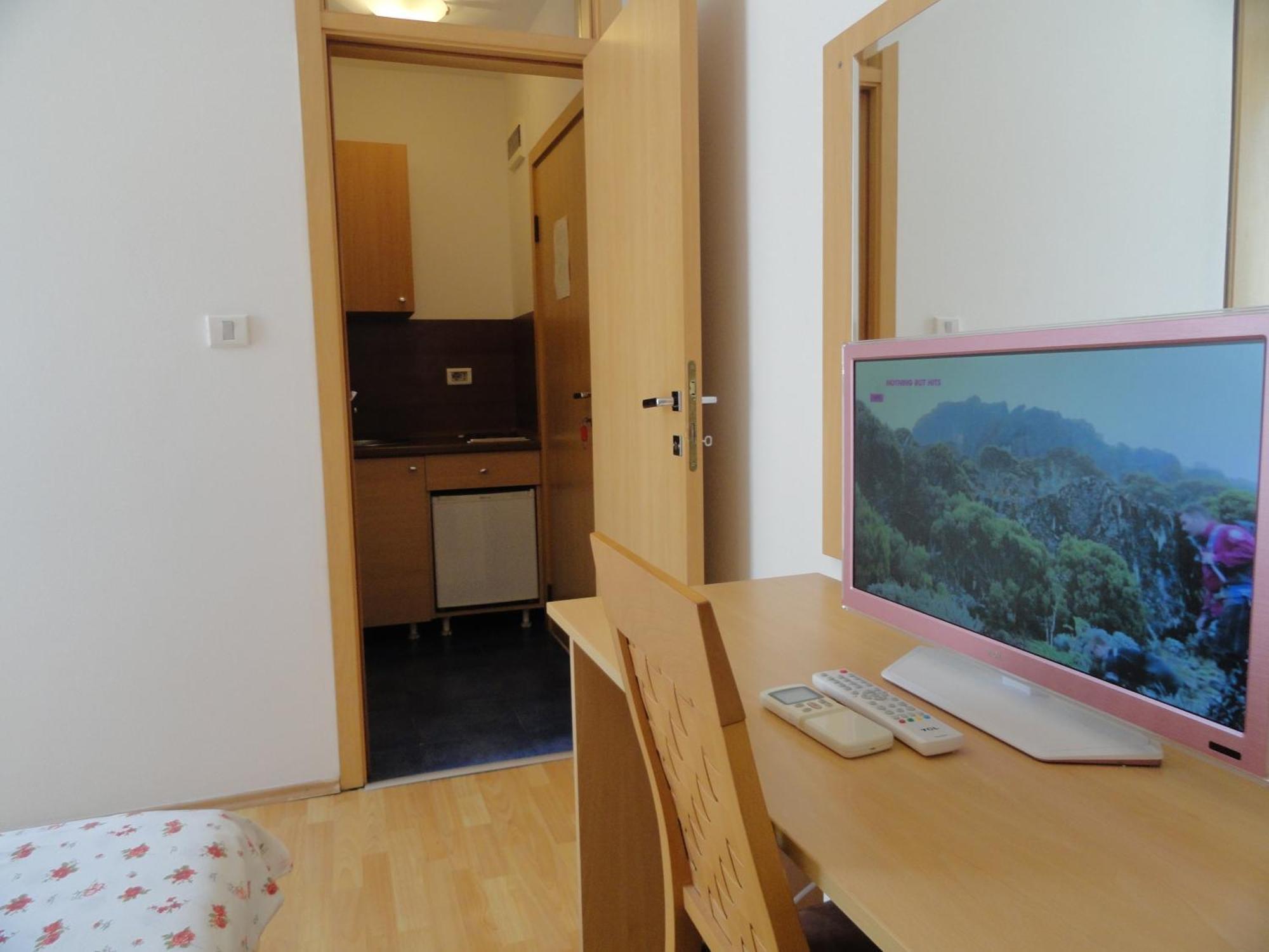 Apartments Mare Budva Exterior foto