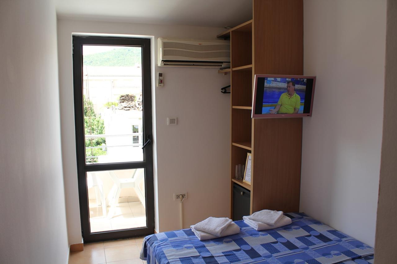 Apartments Mare Budva Cameră foto